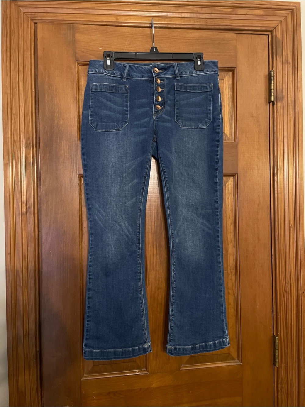 C Est. 1946 Contemporary Women's Blue Button-Fly Jeans, Subtle Whiskering,Size 6